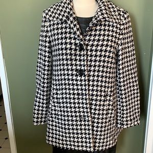 Adorable Black and White Tweed Swing Coat size XS